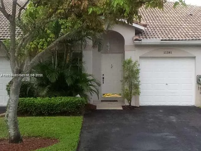 11281 SW 18th Ct #11281 — Photo 1