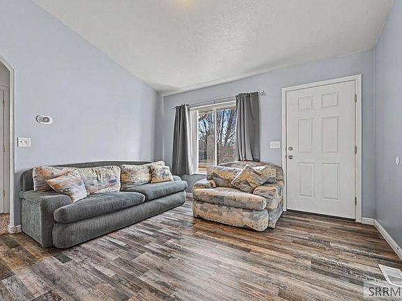 3rd image of 3972 N Flaming Rock Rd