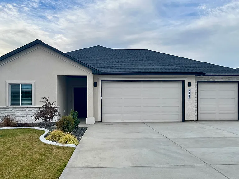 4106 Clover Rd — Photo 1