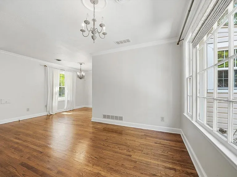 3784 Philwood Ave — Photo 10