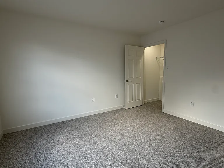 70 Sequoia Dr — Photo 13