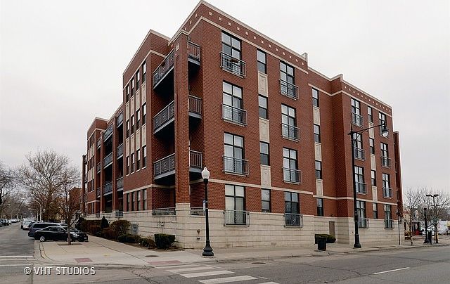 1st image of 4011 N Francisco Ave Unit 410