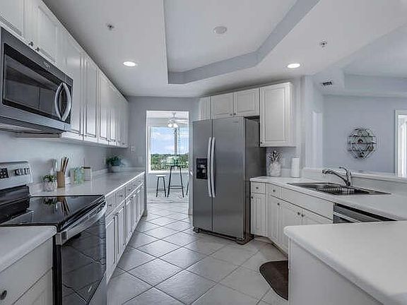 4th image of 2745 1st St APT 605