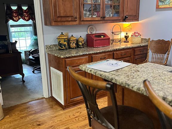 5th image of 1631 Wesleyan Hills Dr