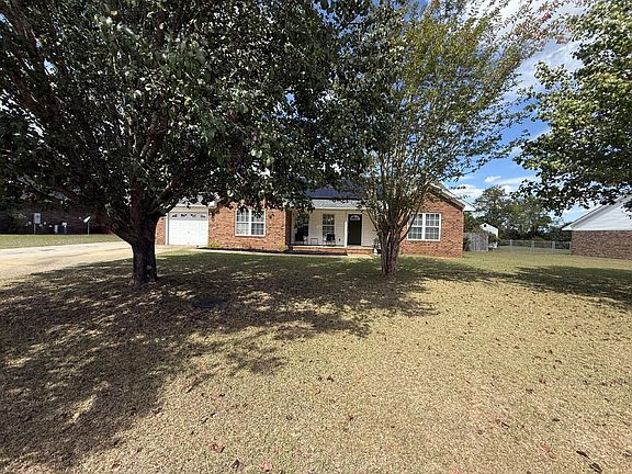 2nd image of 3545 Drayton Dr