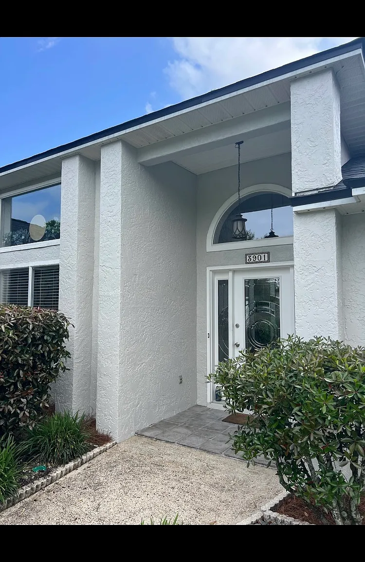 3 bed, 1826 sqft, $3,350 — Photo 2
