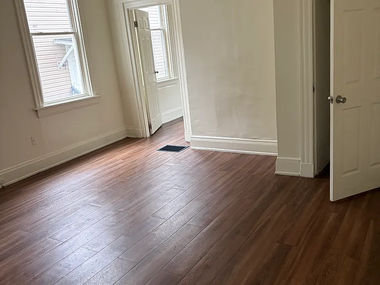 3754 Warsaw Ave #1 — Photo 5
