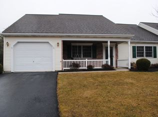 2526 School House Ln, Narvon, PA 17555