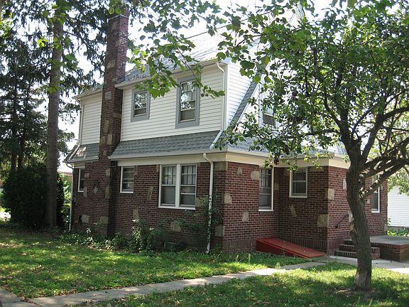 2nd image of 432 1st St
