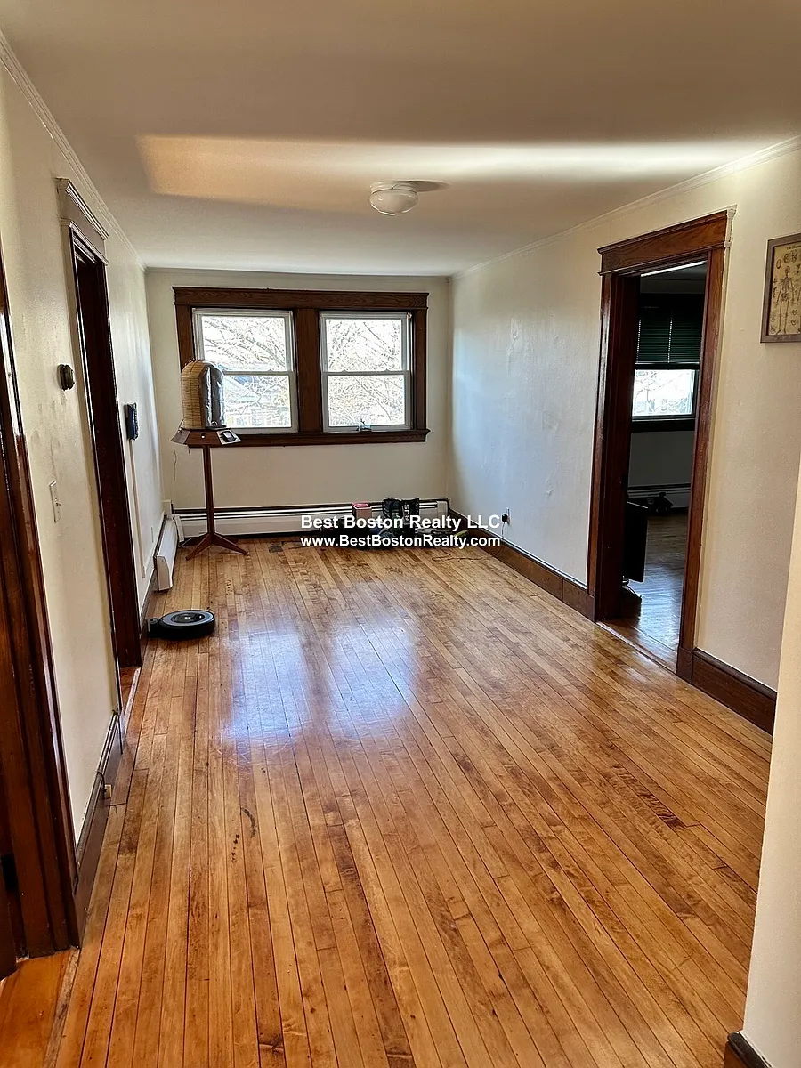 Building Photo - 84 Walker St #3