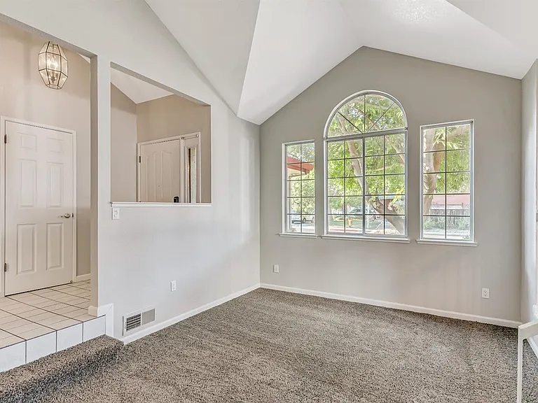 318 Village Cir — Photo 26