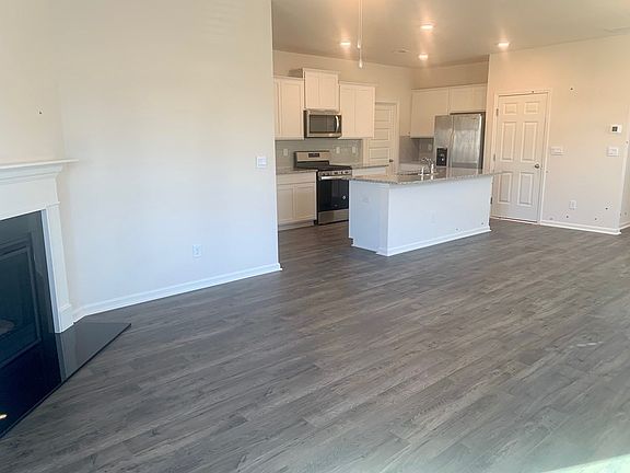 5th image of 4024 Sorensten Drive