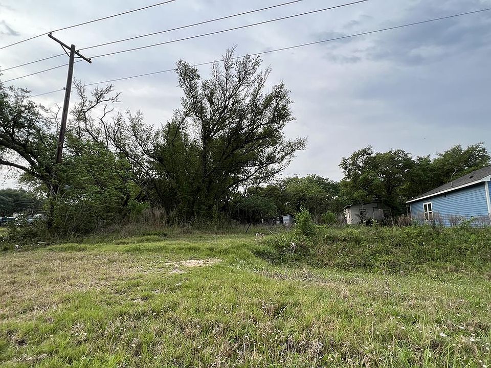 1st image of 401 W Alamito St