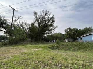 401 W Alamito St, Rockport, TX 78382