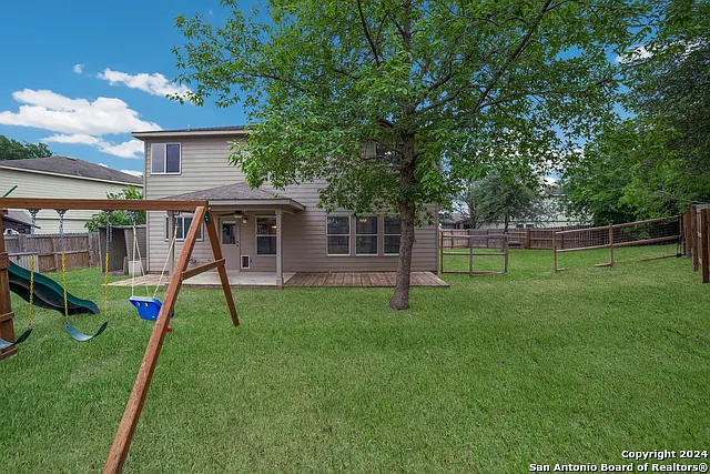 16526 Amberly Ct — Photo 25