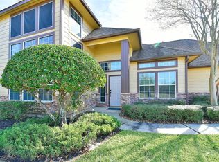 10826 Wysall Cliff Ct, Houston, TX 77064