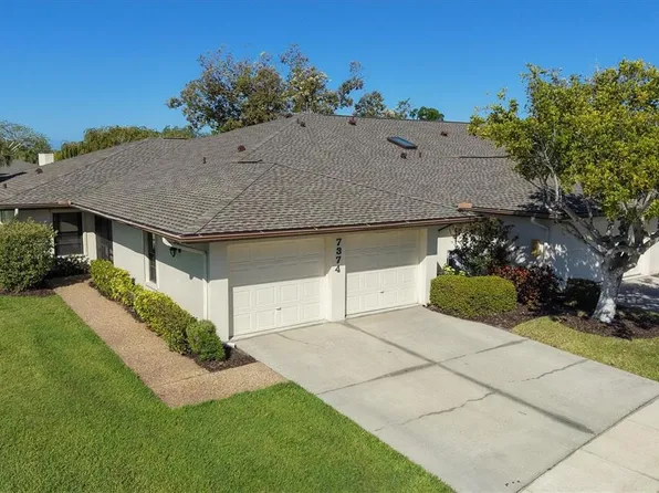 7374 Royal Birkdale Dr #15D, Sarasota, FL 34238