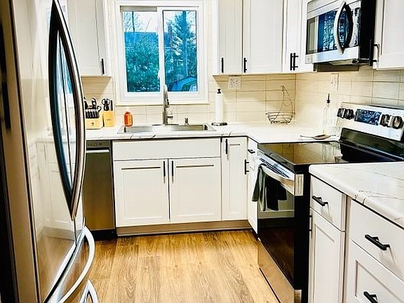 2nd image of 7666 Micawber Rd NE