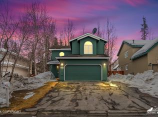 7532 Eastbrook Cir, Anchorage, AK 99504