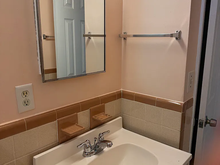 1601 Turner St — Photo 13