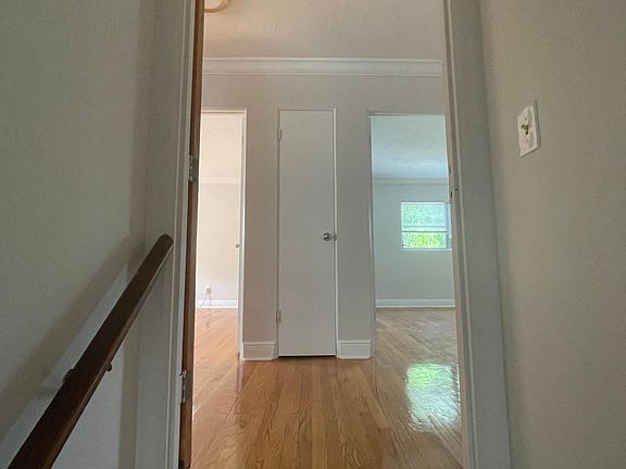 2nd image of 625 12th Ave N