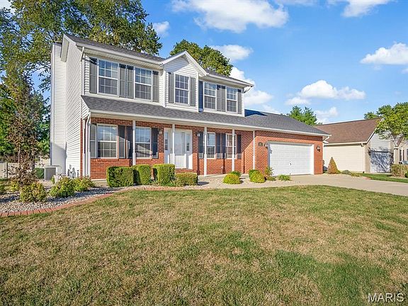 2nd image of 923 Millikin Dr