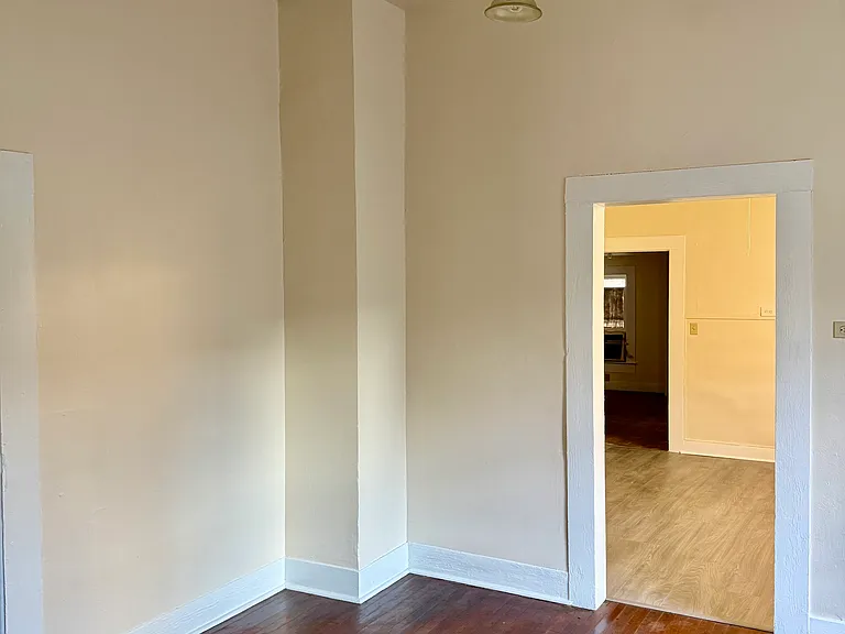 470 S 3rd St — Photo 19