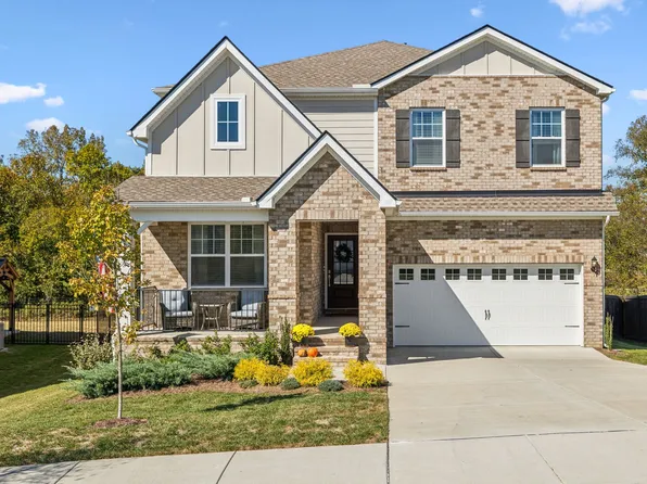1023 Ewell Farm Cir, Spring Hill, TN 37174