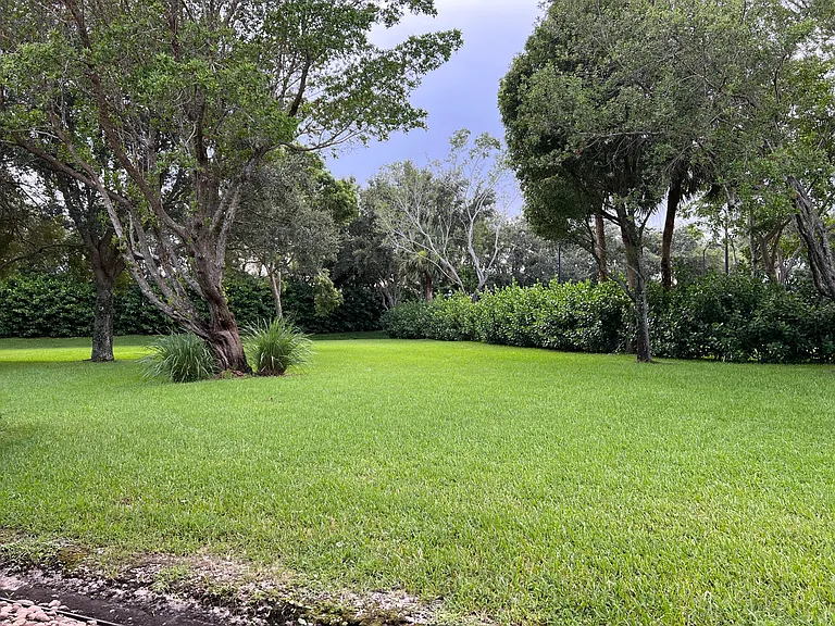9774 Isles Cay Dr — Photo 10