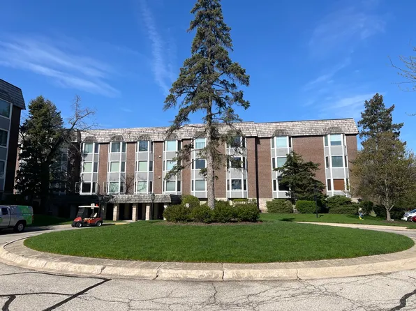 2600 Windsor Mall APT 2E, Park Ridge, IL 60068