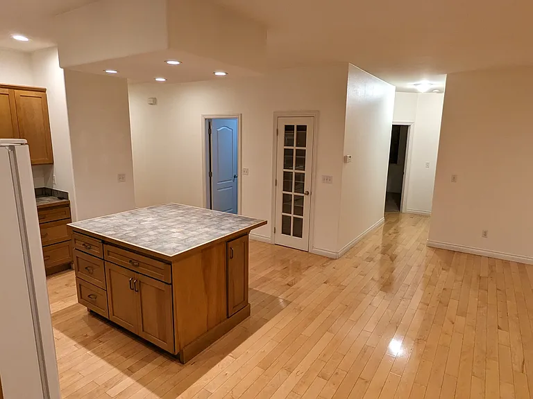 1448 Woodfield Pl — Photo 4