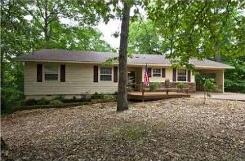1st image of 22 Bellingham Ln