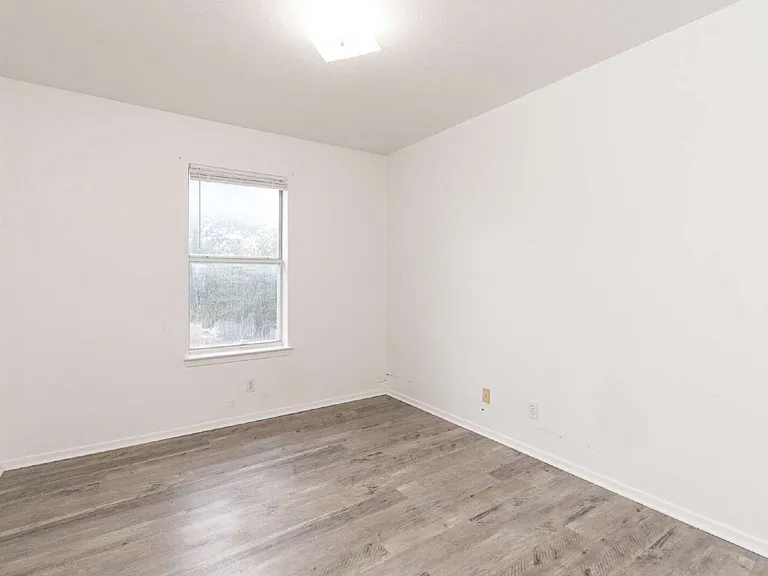 2018 Cedarhill Dr #C — Photo 11