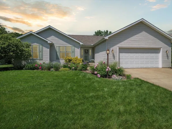 52119 Windermere Dr, Granger, IN 46530