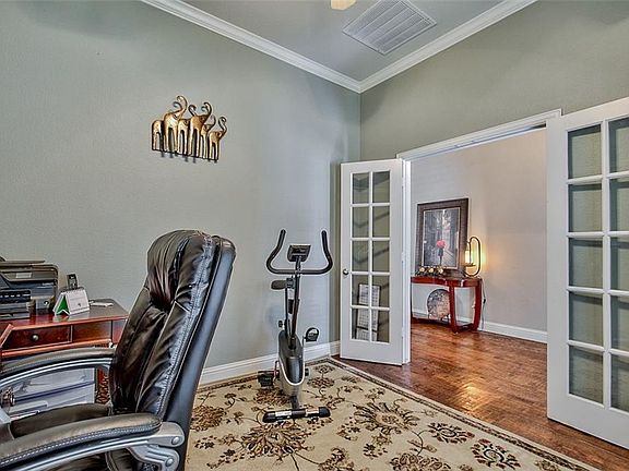 5th image of 2508 Indian Hills Dr