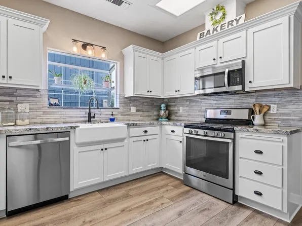 13003 Sweetbriar Ct, Auburn, CA 95603