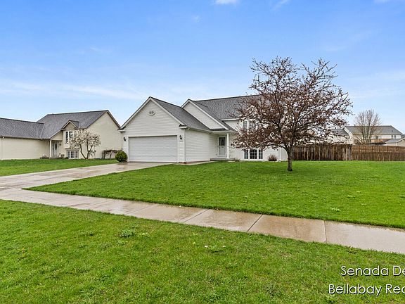 2nd image of 7121 Shady Knoll Dr SE