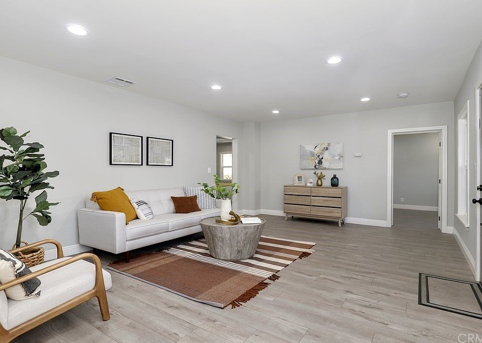 1st image of 6143 Morella Ave