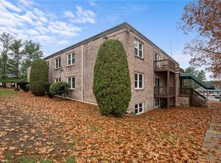 5 Apple Valley Pkwy APT 10, Smithfield, RI 02828