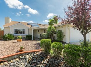 761 Hollowglen Rd, Oceanside, CA 92057