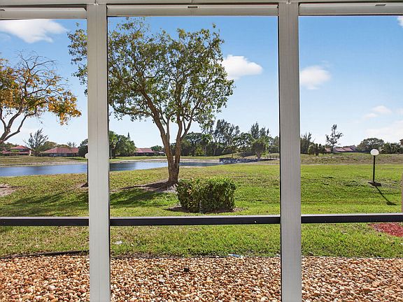 4th image of 3485 Environ Boulevard #C107