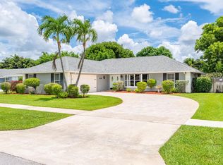 11729 Greenbriar Cir, Wellington, FL 33414
