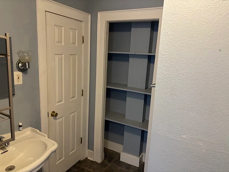 217 S Murat St #B — Photo 12