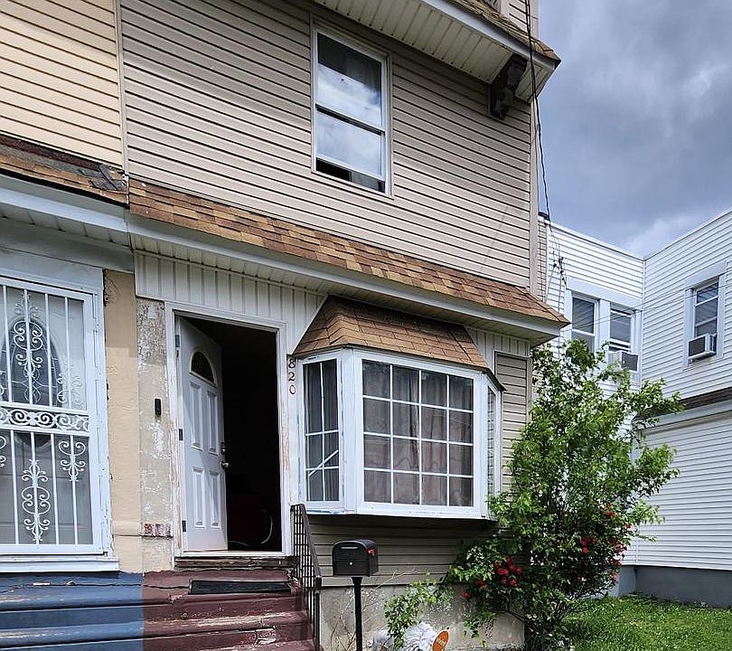 1st image of 820 N 32nd St