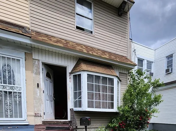 820 N 32nd St, Camden, NJ 08105
