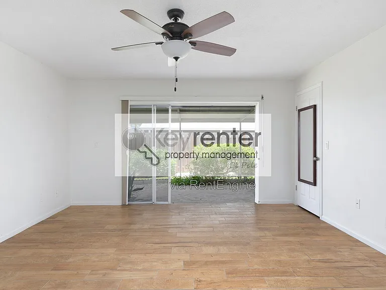 6575 Green Valley Dr — Photo 6