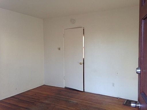 1st image of 3824 Wilson Ave