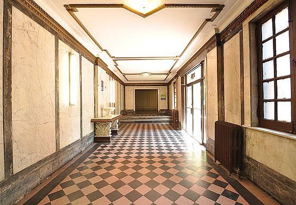 5th image of 3265 Bainbridge Ave APT A51