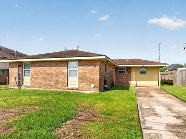 4632 Marque Dr, New Orleans, LA 70127