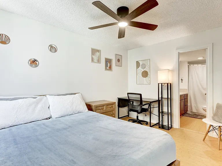 2355 Ala Wai Blvd #508 — Photo 15